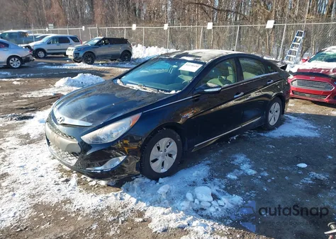 2015 Hyundai Sonata Hybrid from USA, damaged, VIN KMHEC4A42FA139292